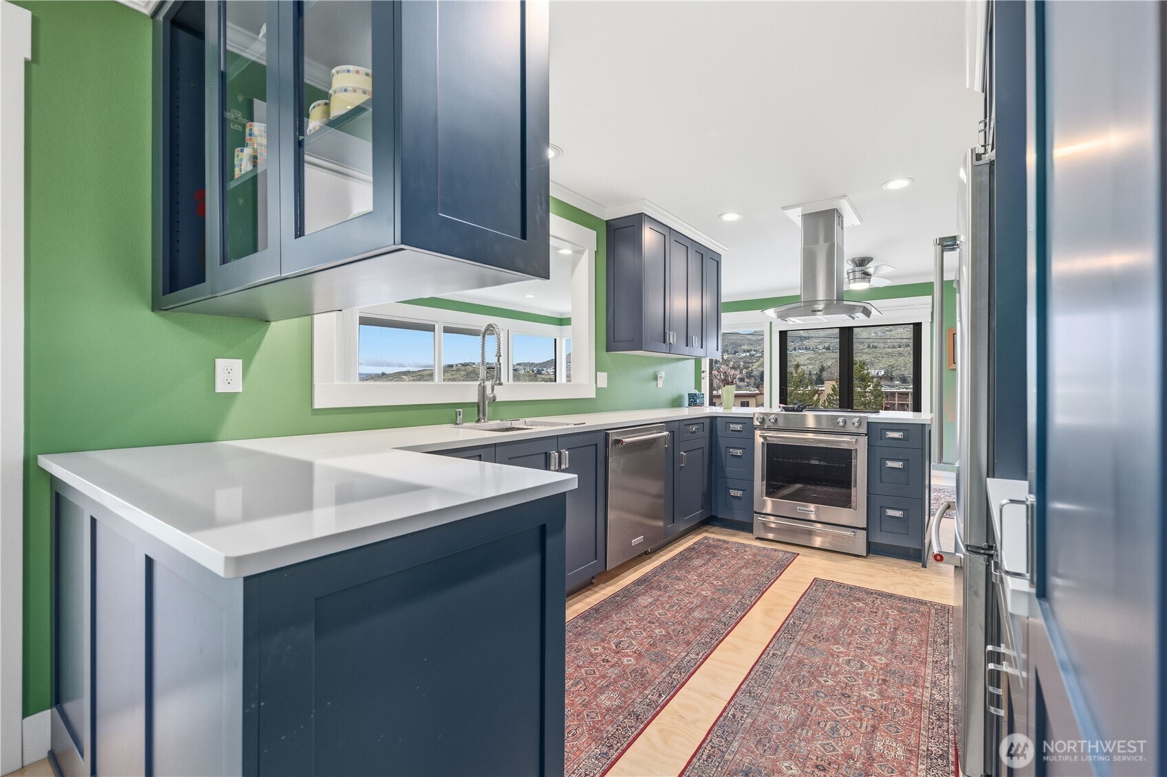 301 S 3rd Street #4, Chelan, WA 98816