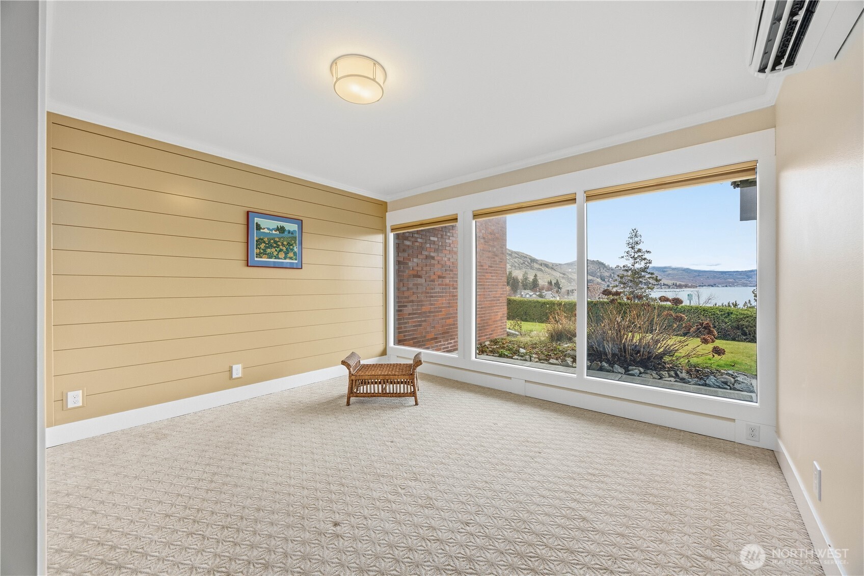 301 S 3rd Street #4, Chelan, WA 98816