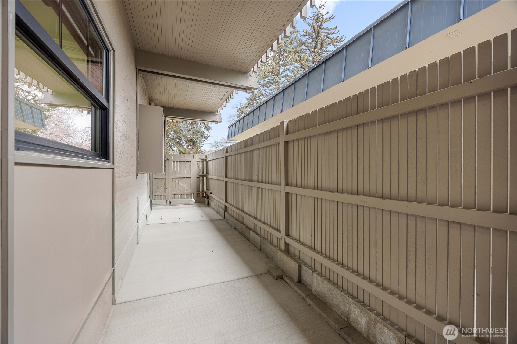 301 S 3rd Street #4, Chelan, WA 98816