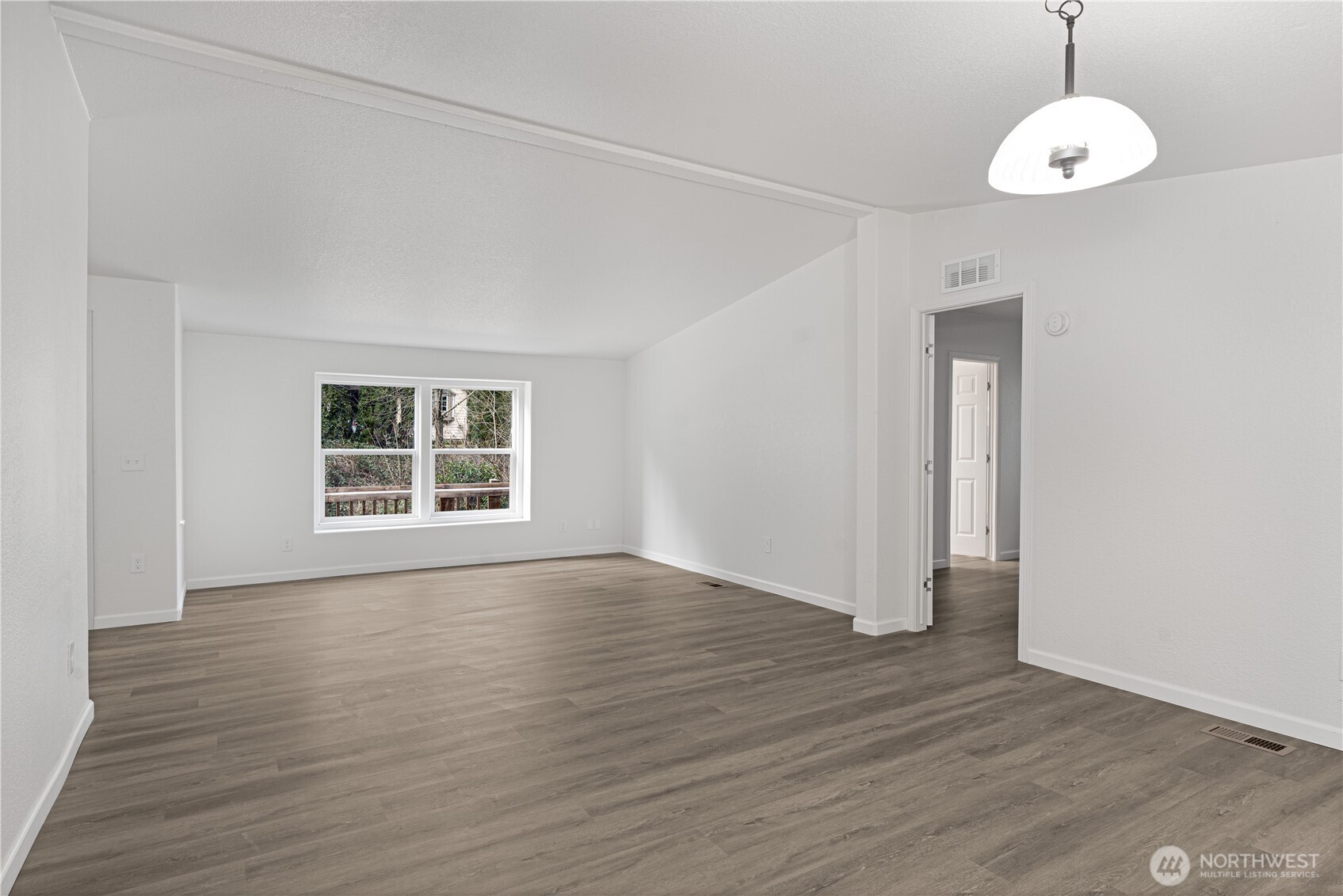 2515 E Williams Lane , Port Orchard, WA 98366