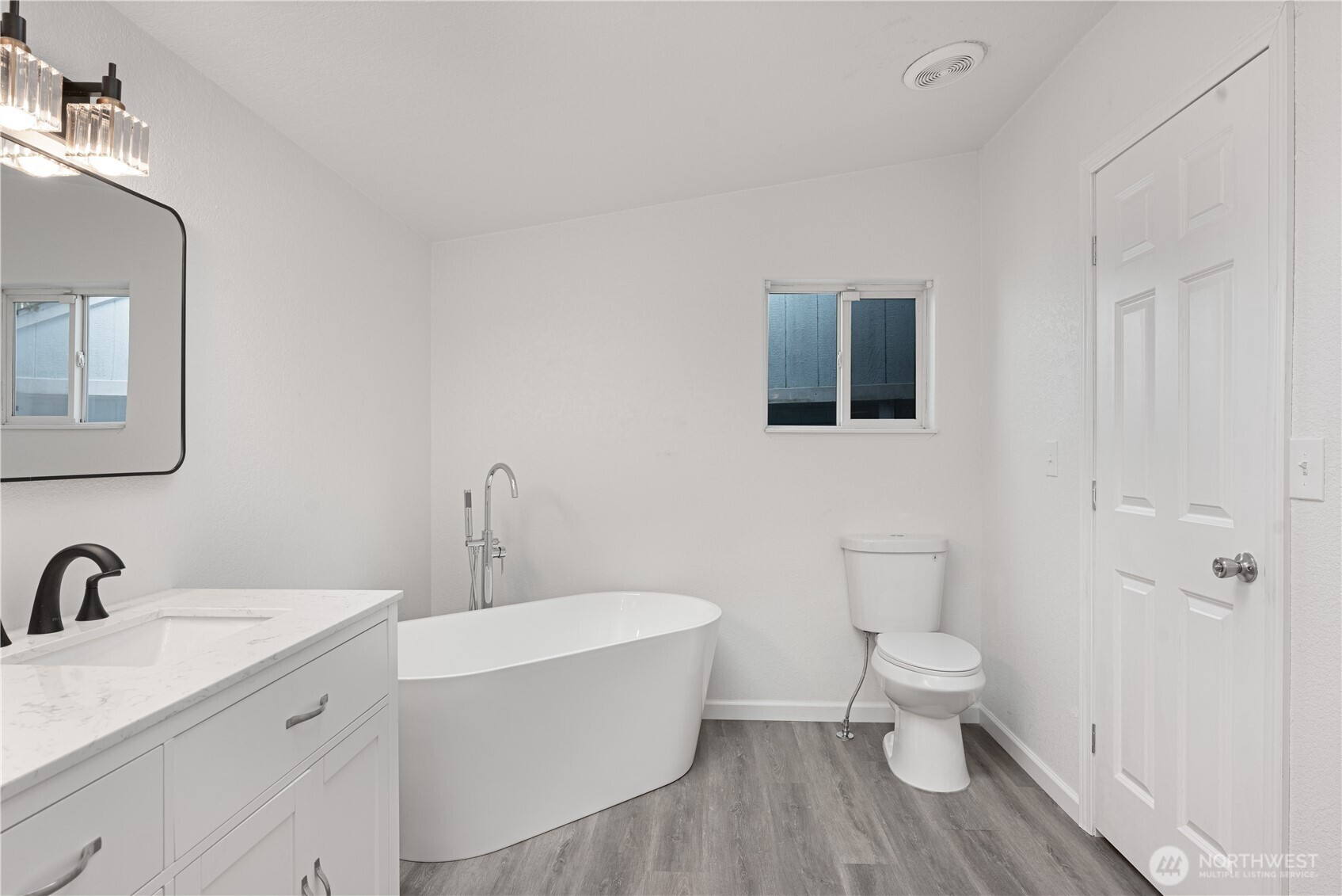 2515 E Williams Lane , Port Orchard, WA 98366