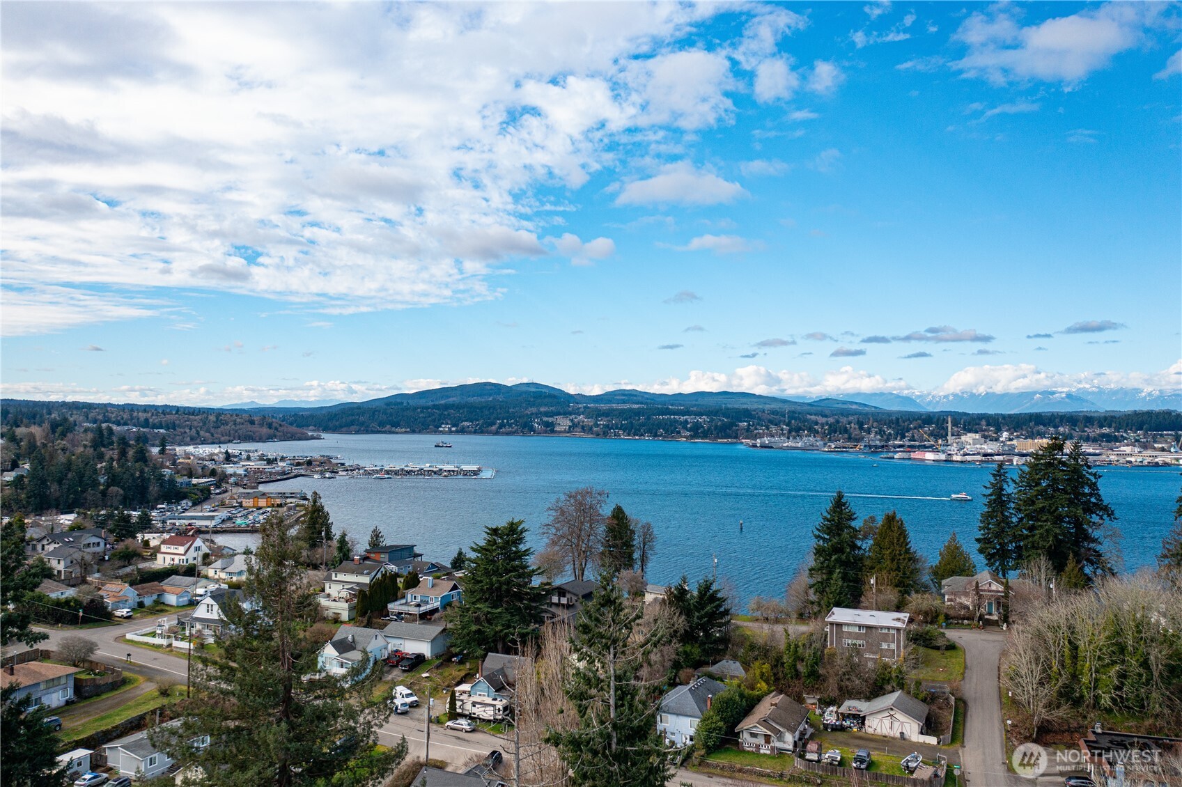 2515 E Williams Lane , Port Orchard, WA 98366