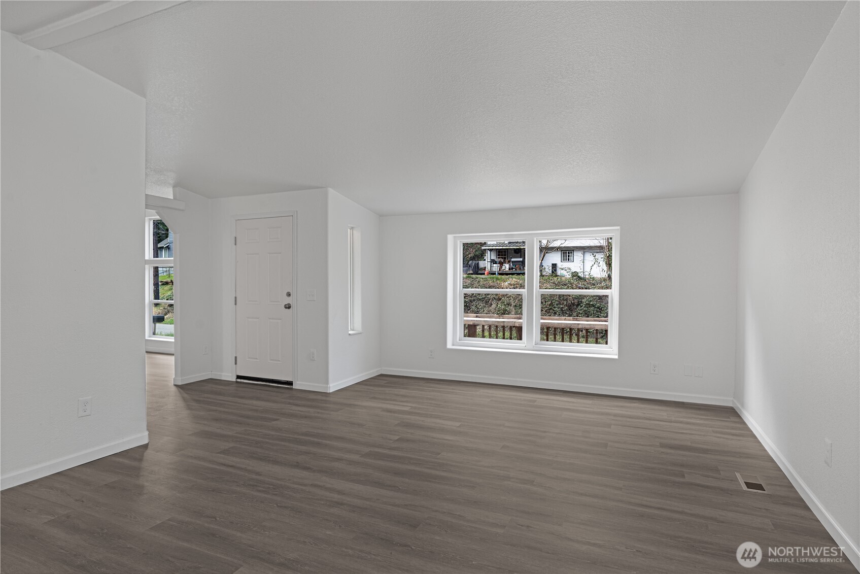 2515 E Williams Lane , Port Orchard, WA 98366