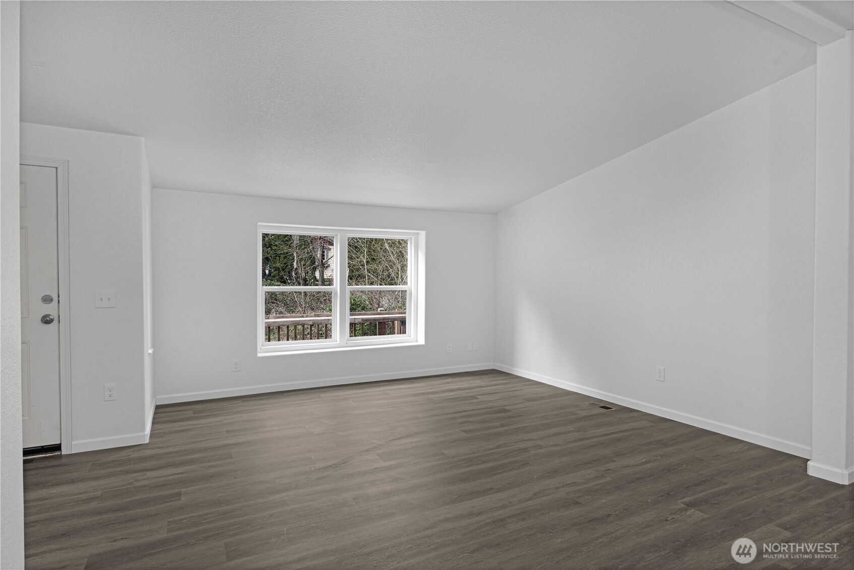 2515 E Williams Lane , Port Orchard, WA 98366