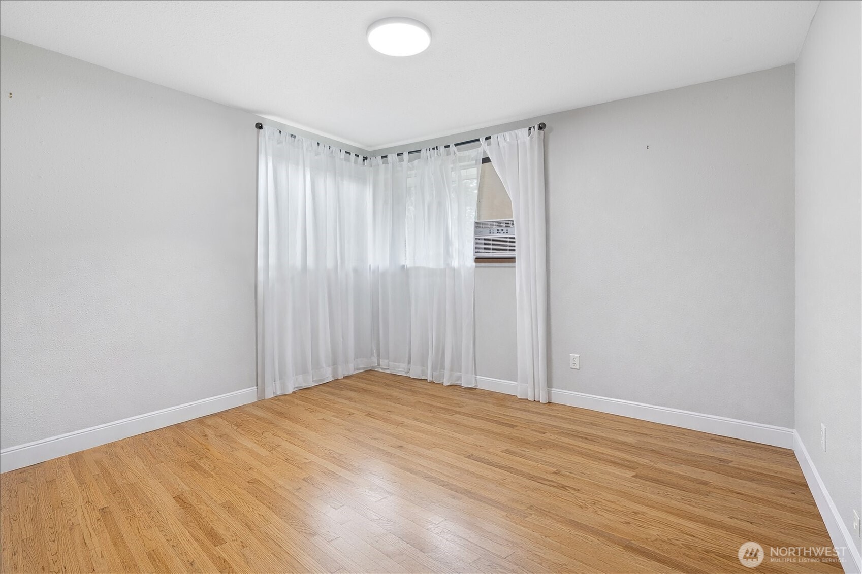 2120 Ginkgo Street SE, Auburn, WA 98092