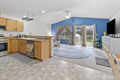 18209 Park Lane SE, Yelm, WA 98597 - Photo 11