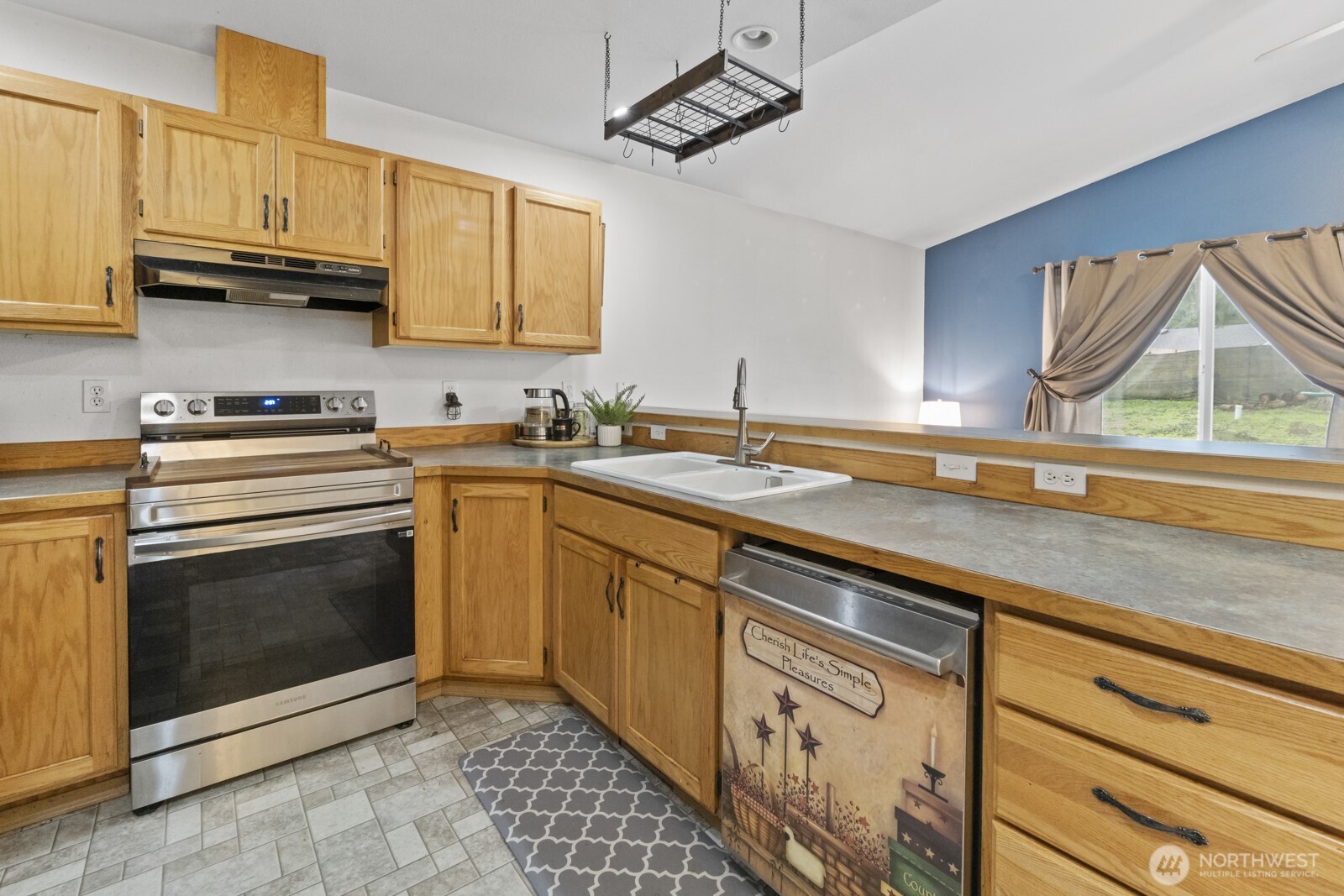 18209 Park Lane SE, Yelm, WA 98597