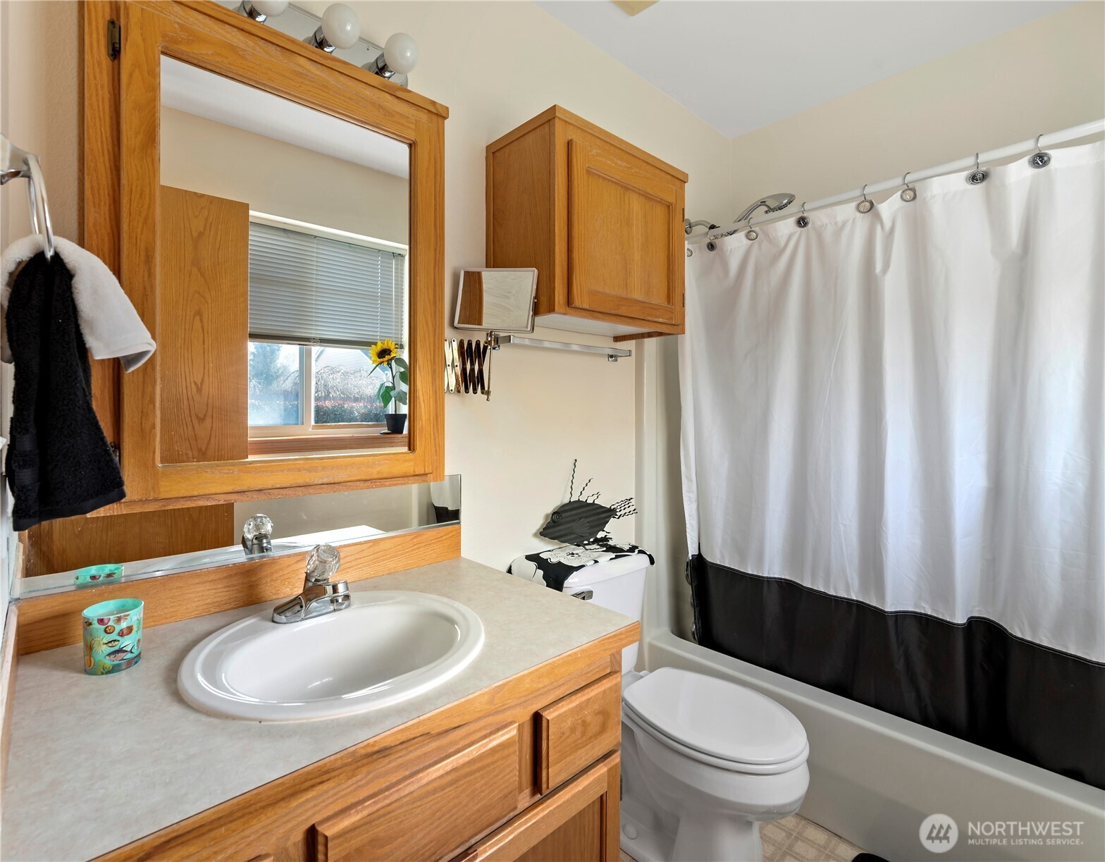 161 W Whidbey Avenue #21, Oak Harbor, WA 98277