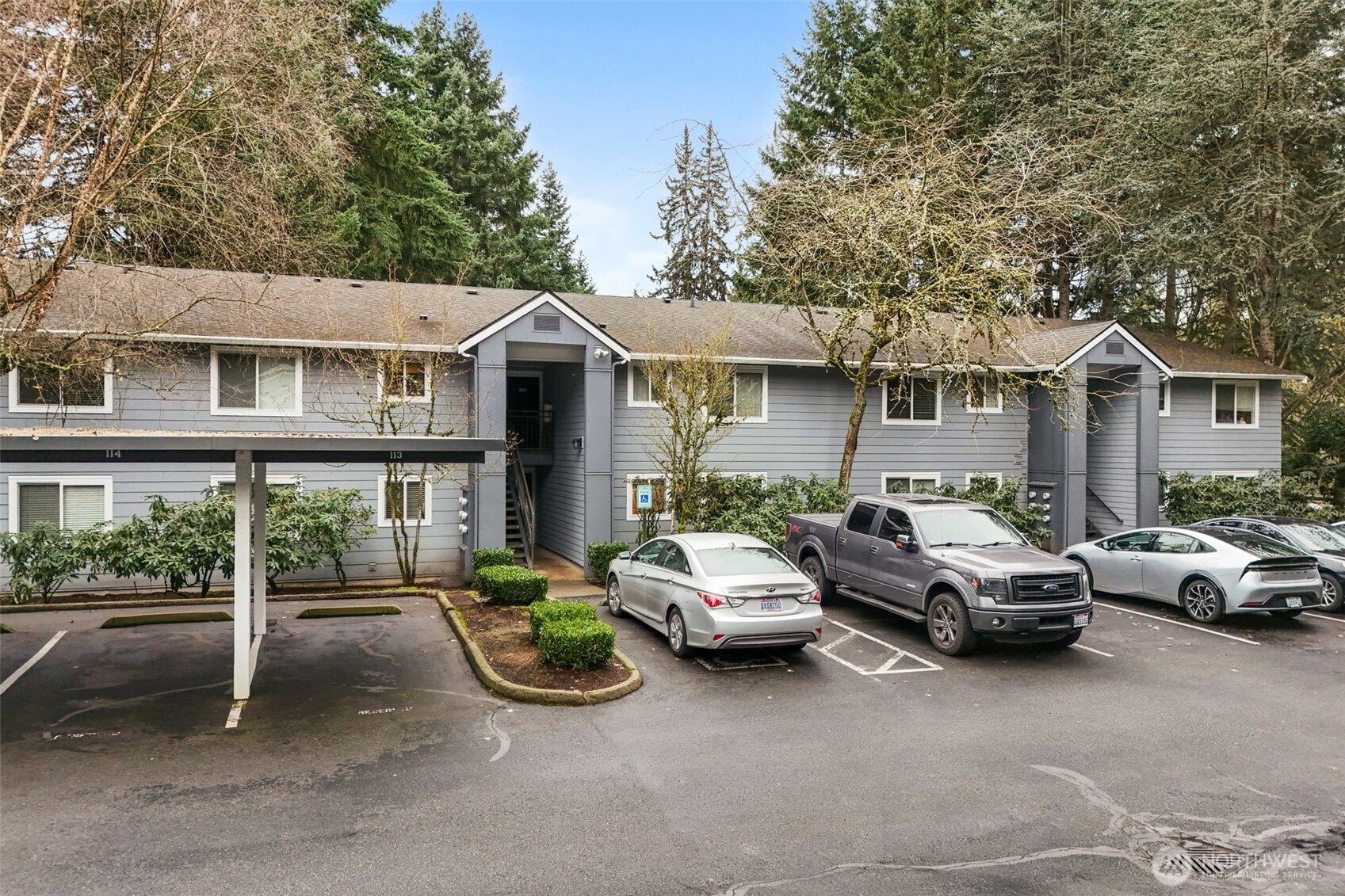 10014 NE 127th Place #A103, Kirkland, WA 98034