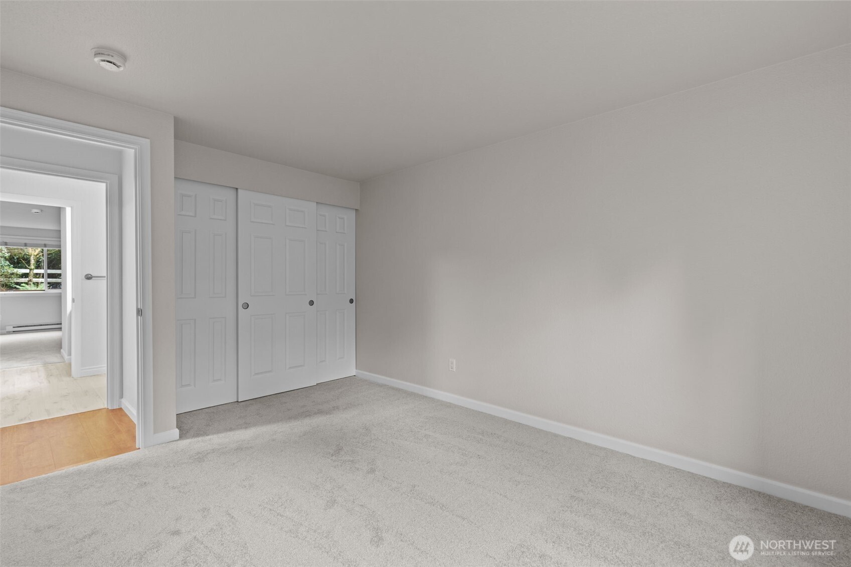 10014 NE 127th Place #A103, Kirkland, WA 98034