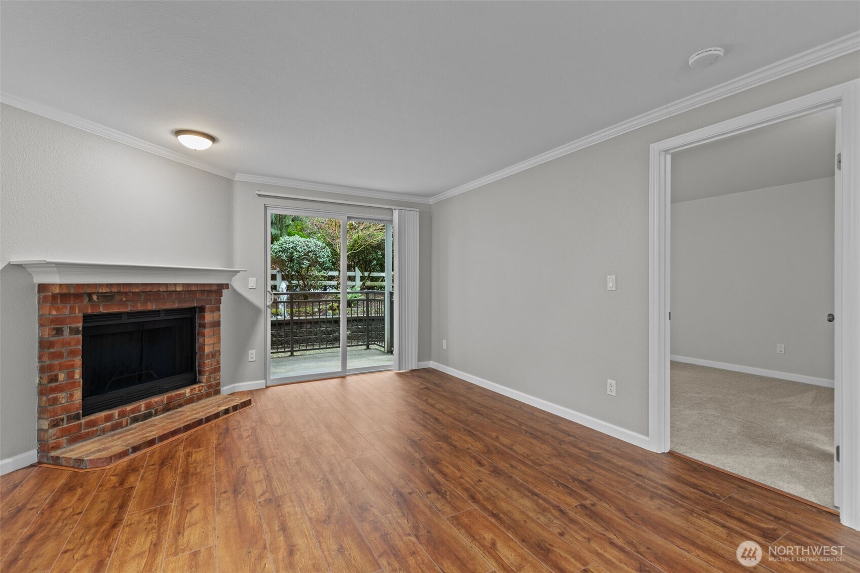 10014 NE 127th Place #A103, Kirkland, WA 98034