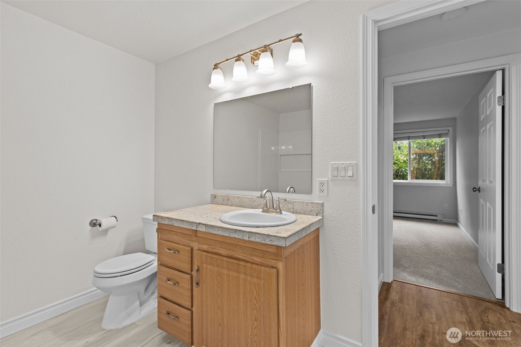 10014 NE 127th Place #A103, Kirkland, WA 98034