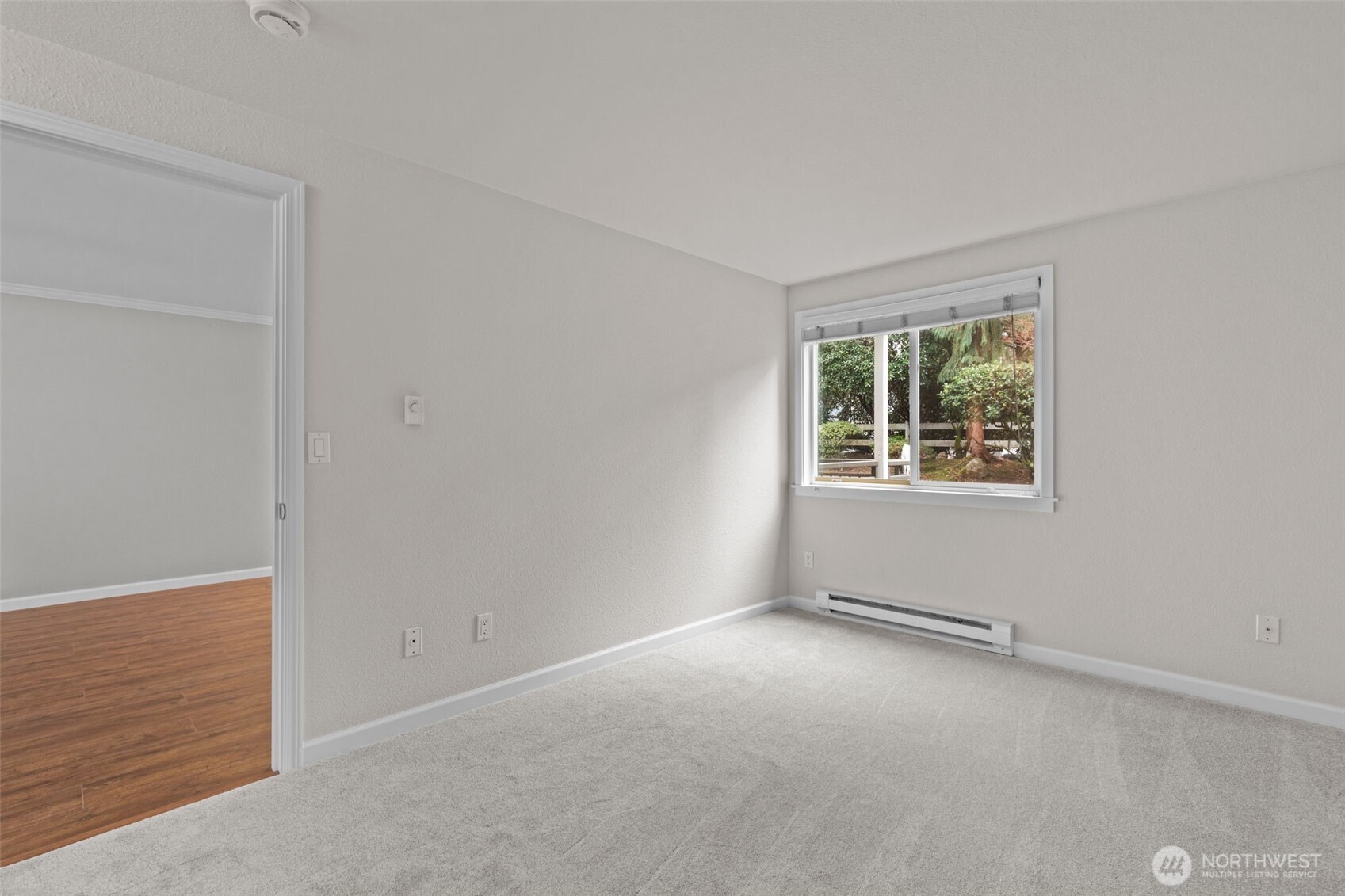 10014 NE 127th Place #A103, Kirkland, WA 98034