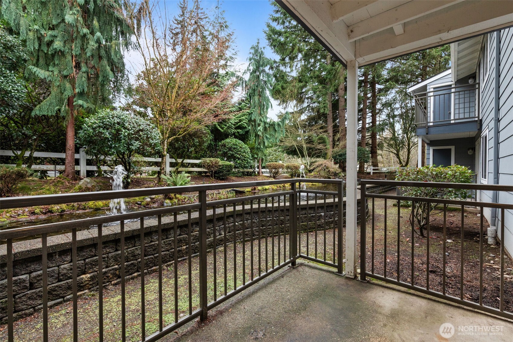 10014 NE 127th Place #A103, Kirkland, WA 98034