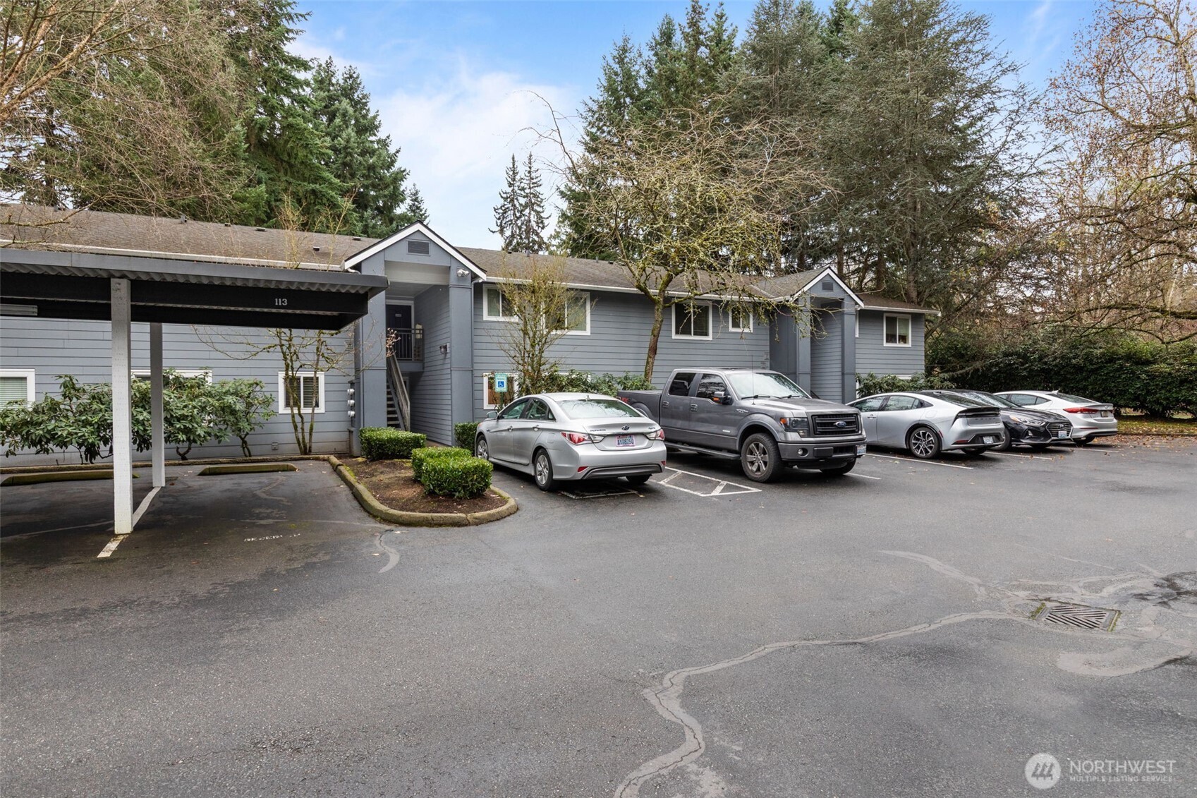 10014 NE 127th Place #A103, Kirkland, WA 98034