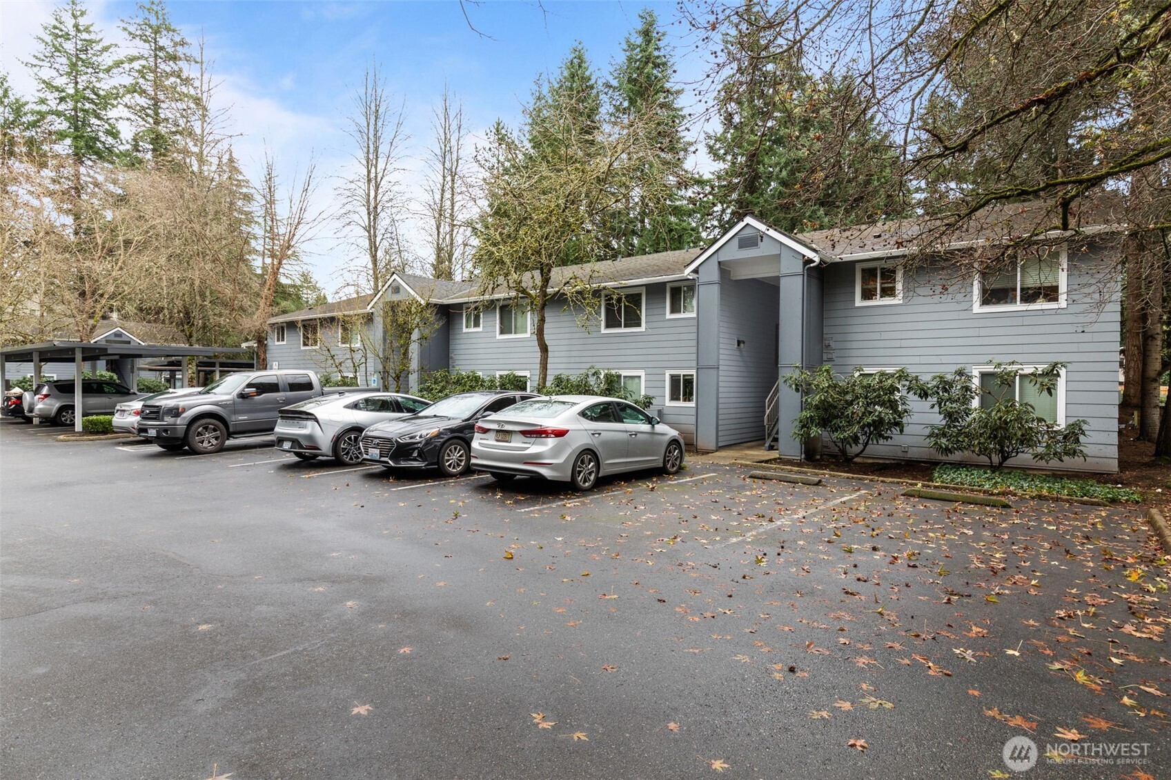 10014 NE 127th Place #A103, Kirkland, WA 98034
