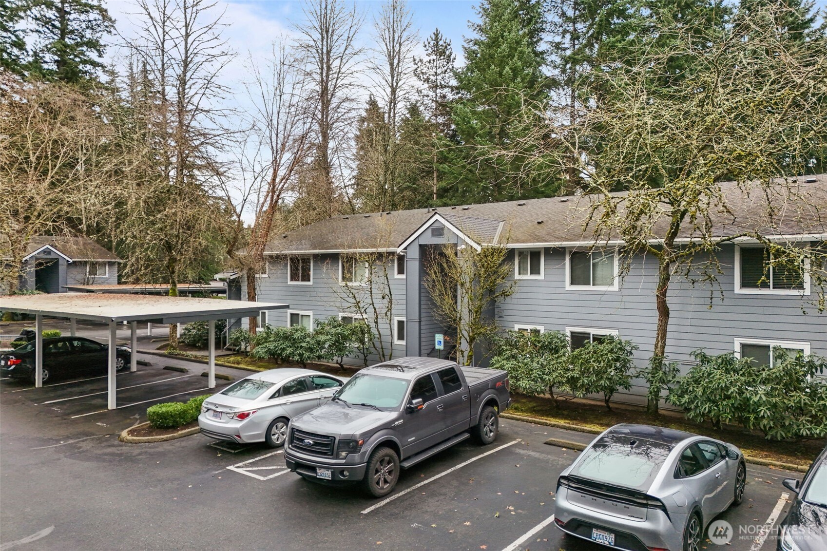 10014 NE 127th Place #A103, Kirkland, WA 98034