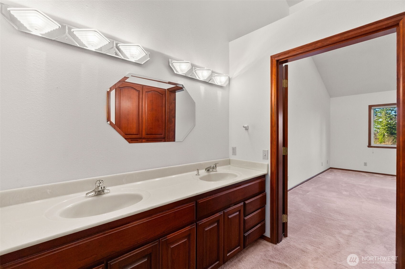 301 E Lila , Westport, WA 98595