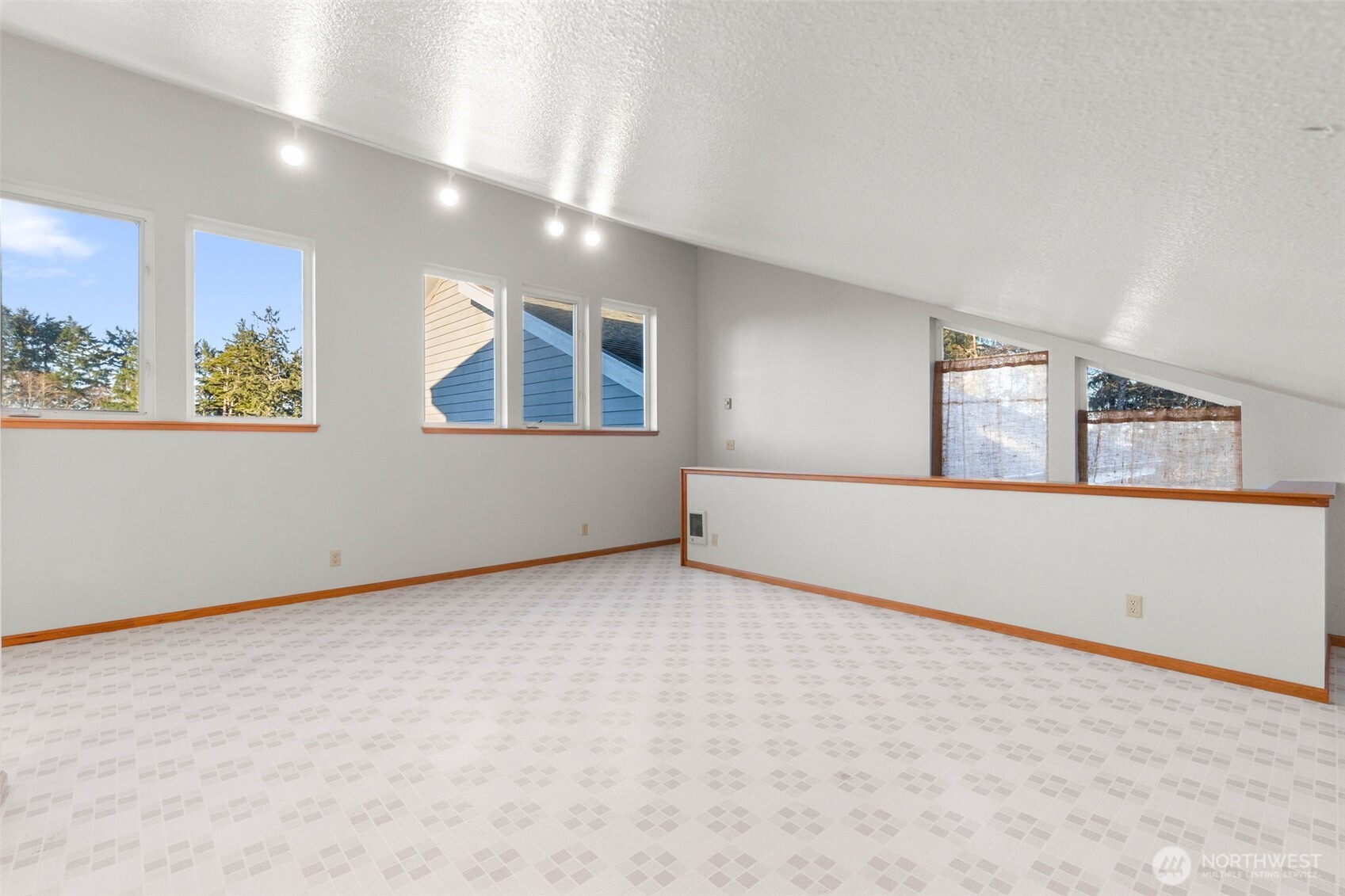 301 E Lila , Westport, WA 98595