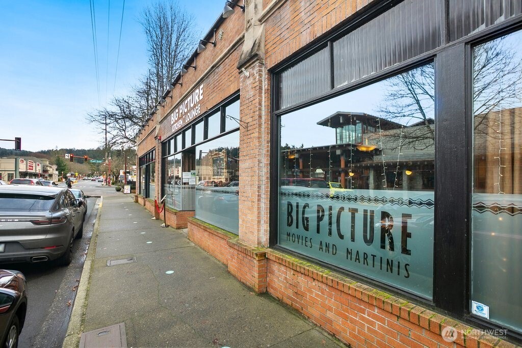 595 Newport Way NW #C4, Issaquah, WA 98027