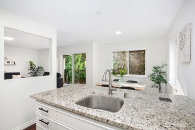 595 Newport Way NW #C4, Issaquah, WA 98027 - Photo 7