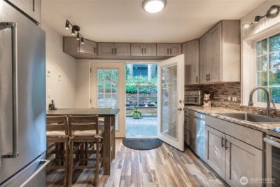 2735 NE 103rd Street , Seattle, WA 98125-7714 - Photo 11