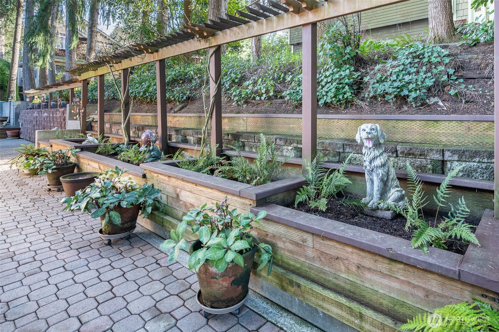 2735 NE 103rd Street , Seattle, WA 98125-7714