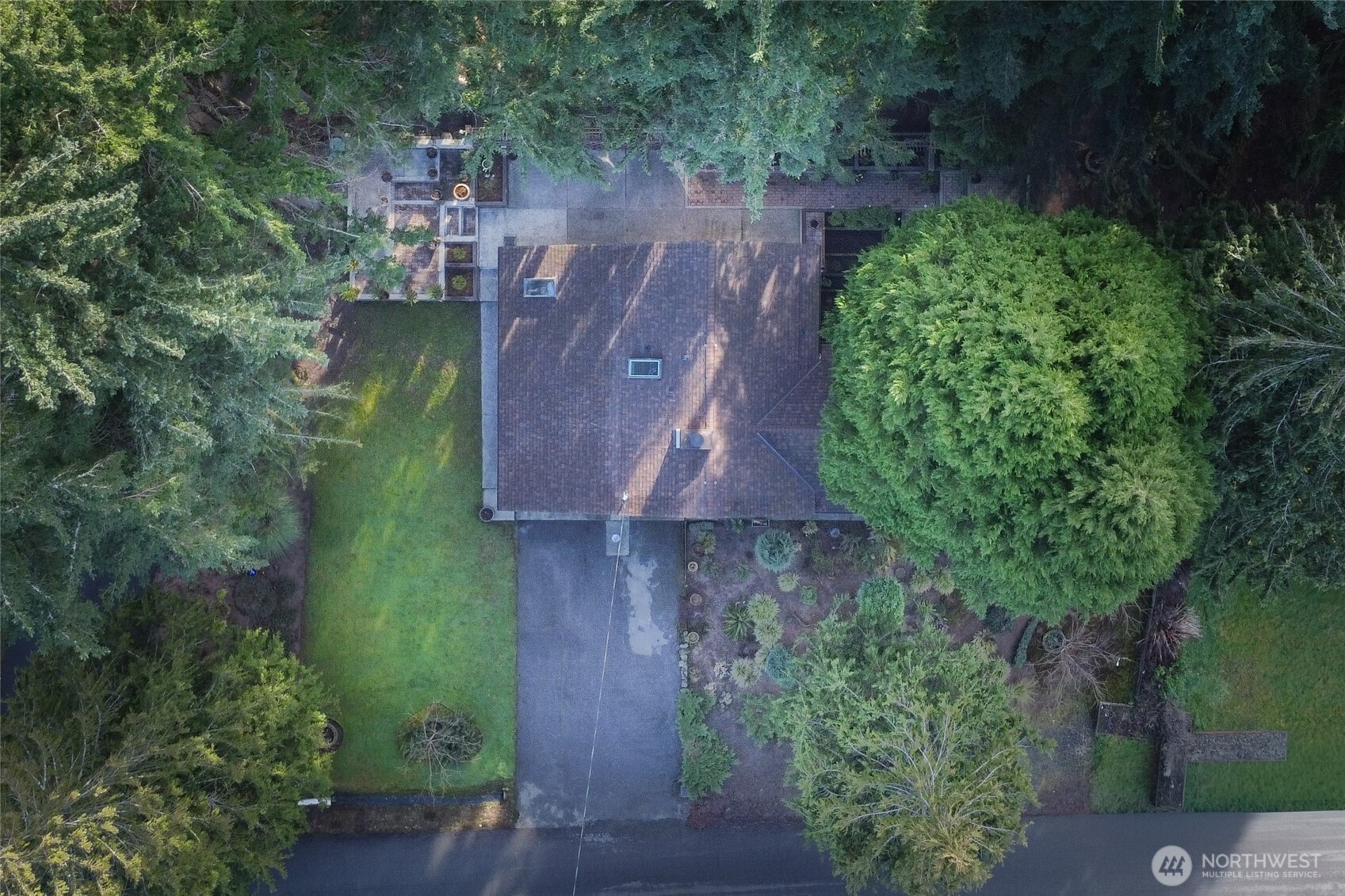 2735 NE 103rd Street , Seattle, WA 98125-7714