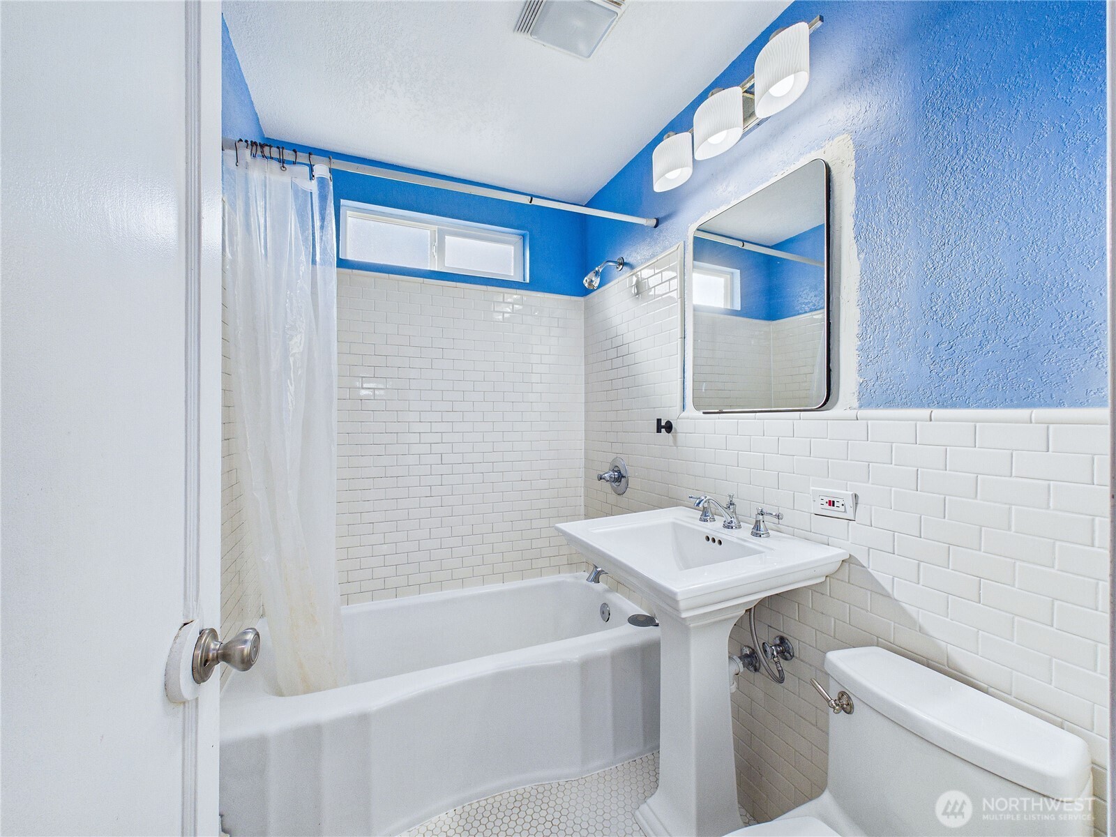 2103 E 21st Street , Bremerton, WA 98310
