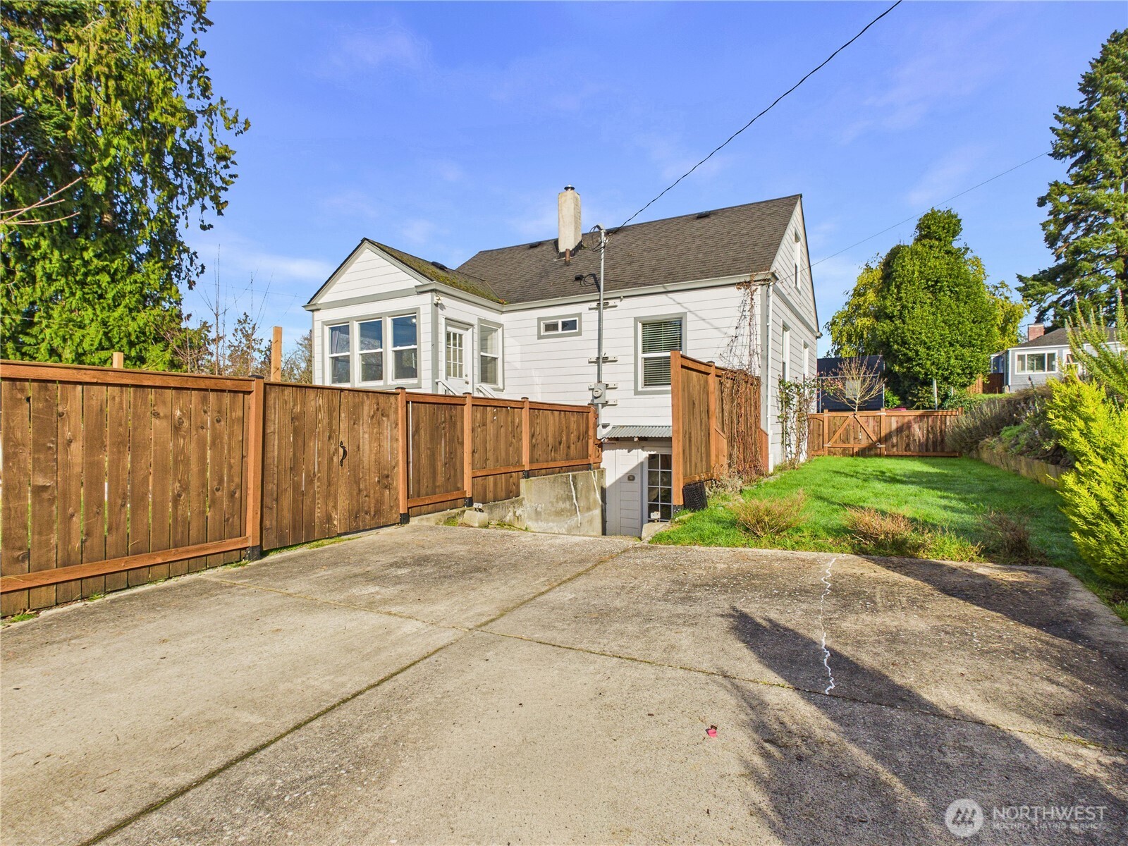 2103 E 21st Street , Bremerton, WA 98310