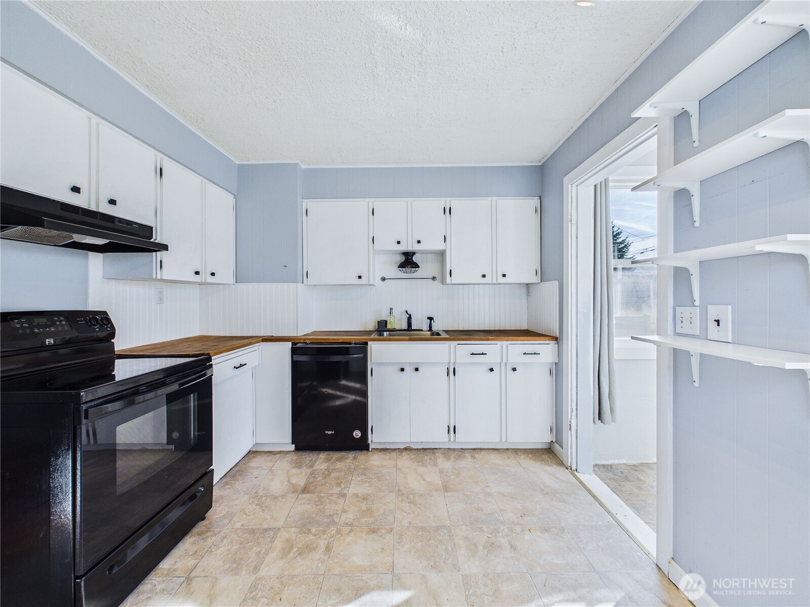 2103 E 21st Street , Bremerton, WA 98310