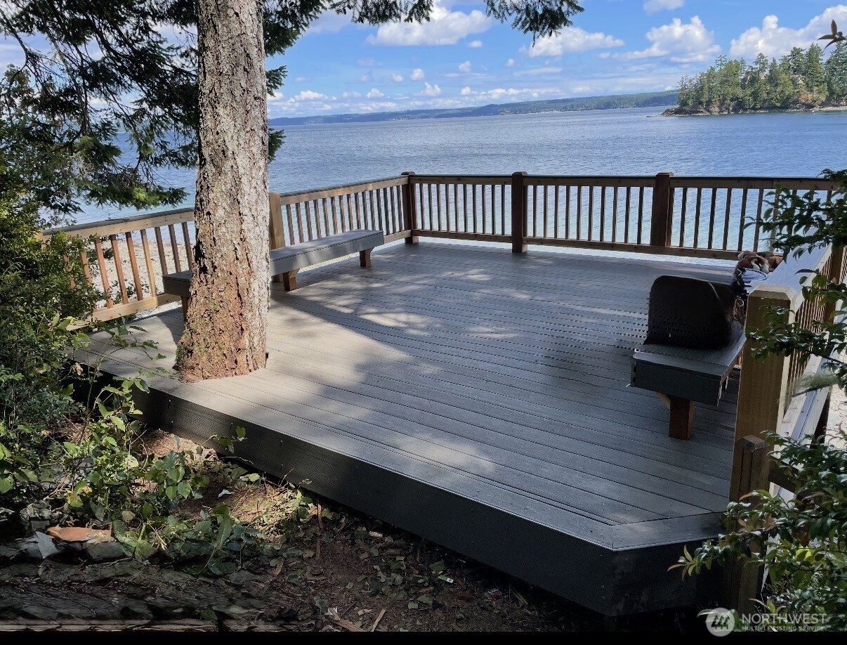 511 Pleasant Harbor Road , Brinnon, WA 98320