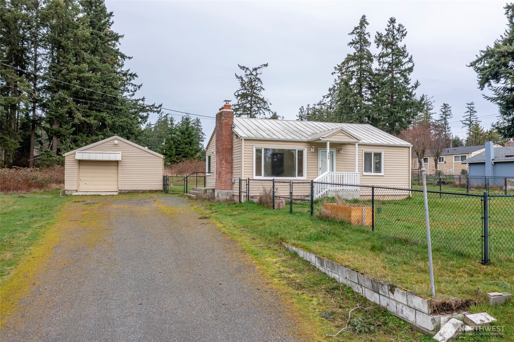 544 NE Easy Street , Oak Harbor, WA 98277