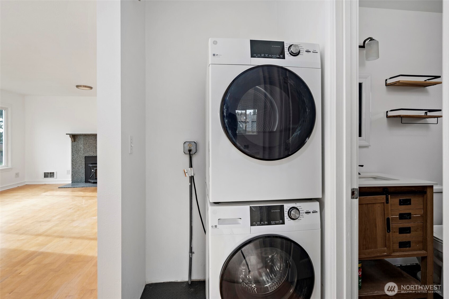 544 NE Easy Street , Oak Harbor, WA 98277