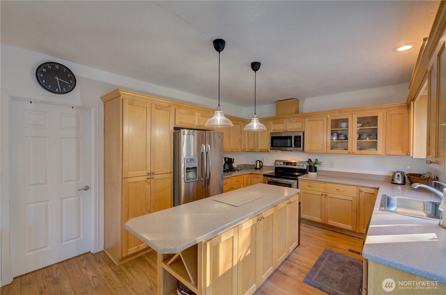 2705 N Sea Crest Avenue , Long Beach, WA 98631