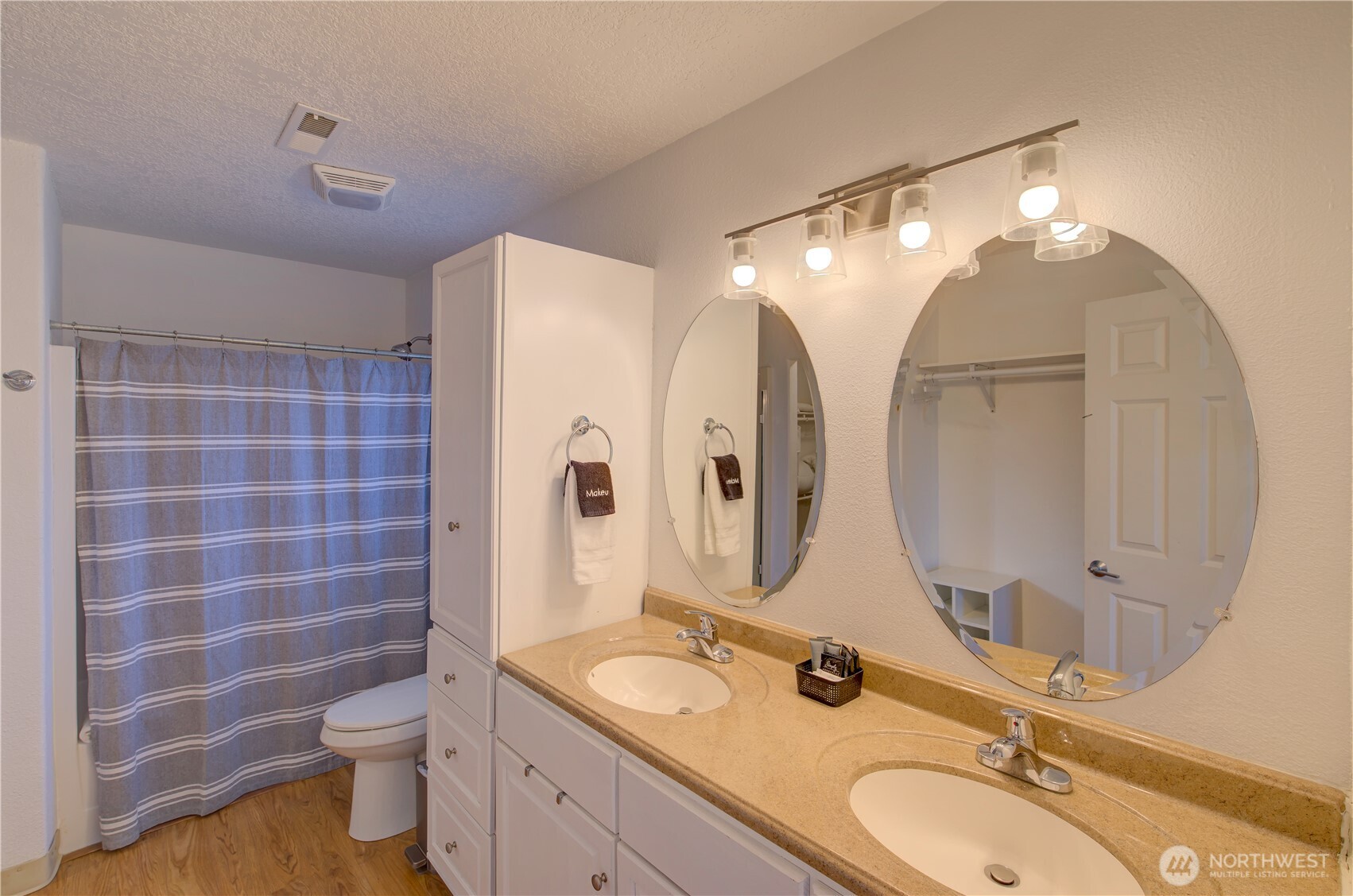 2705 N Sea Crest Avenue , Long Beach, WA 98631