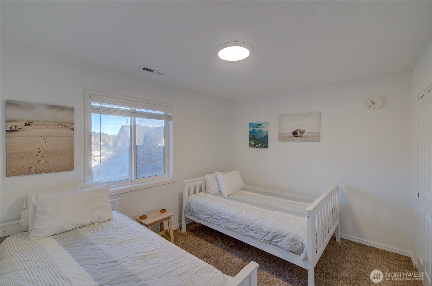 2705 N Sea Crest Avenue , Long Beach, WA 98631