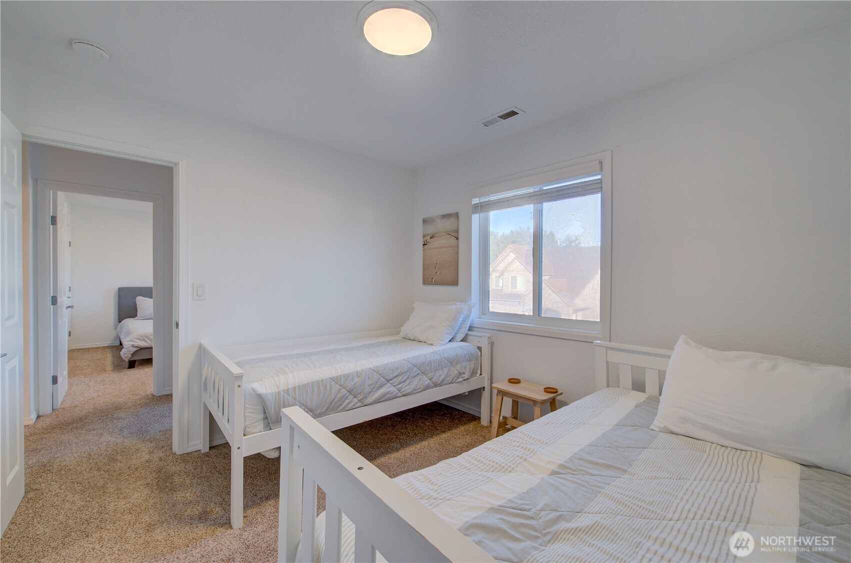 2705 N Sea Crest Avenue , Long Beach, WA 98631