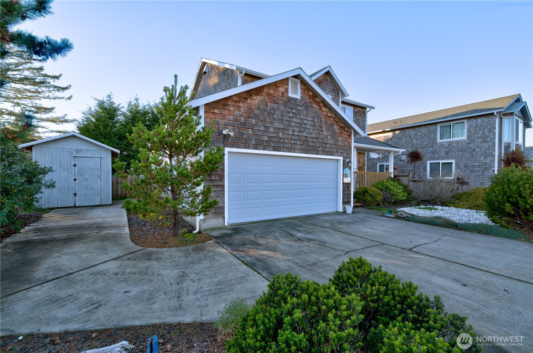 2705 N Sea Crest Avenue , Long Beach, WA 98631