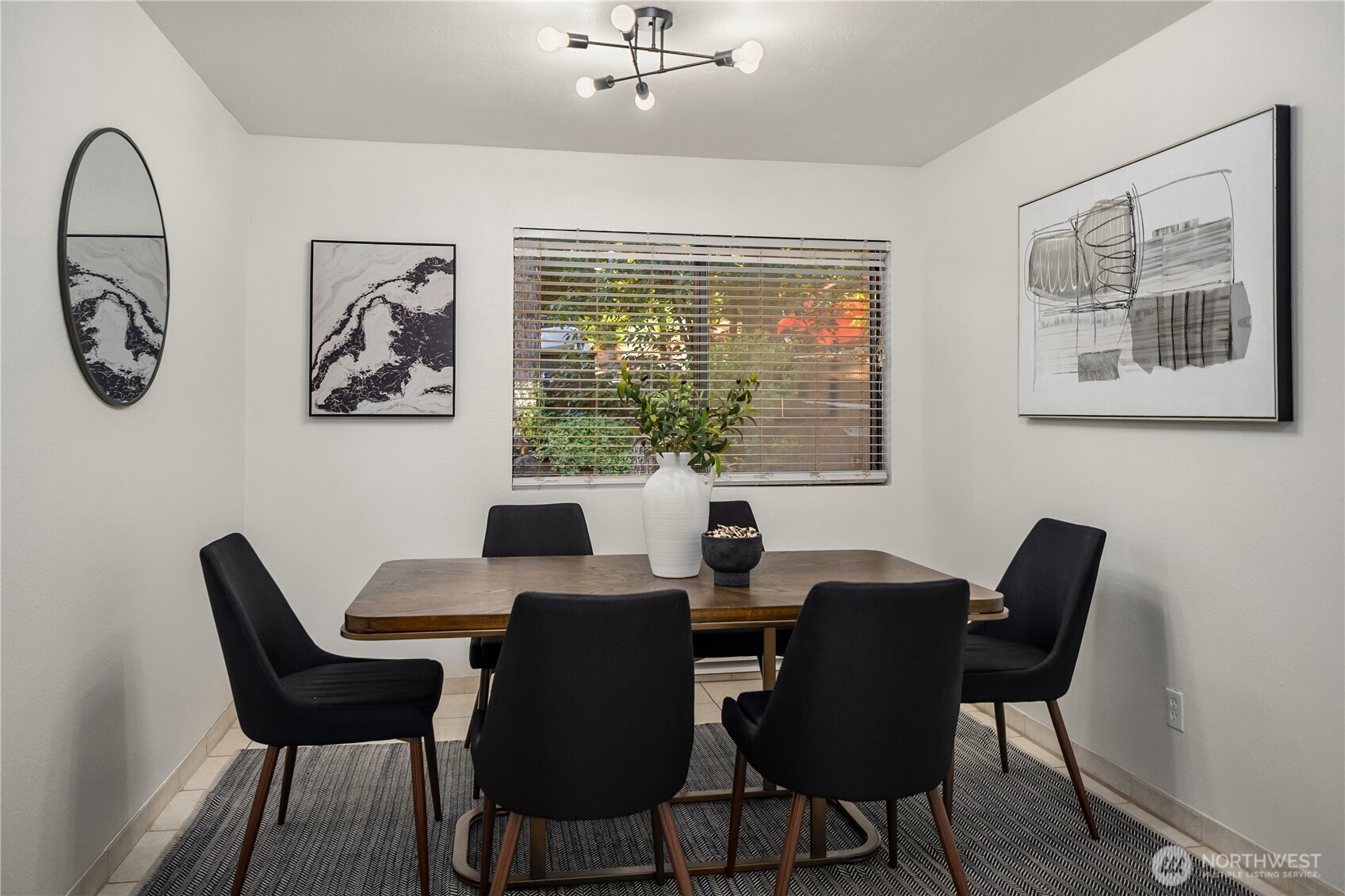 12517 NE 23rd Place #B4, Bellevue, WA 98005