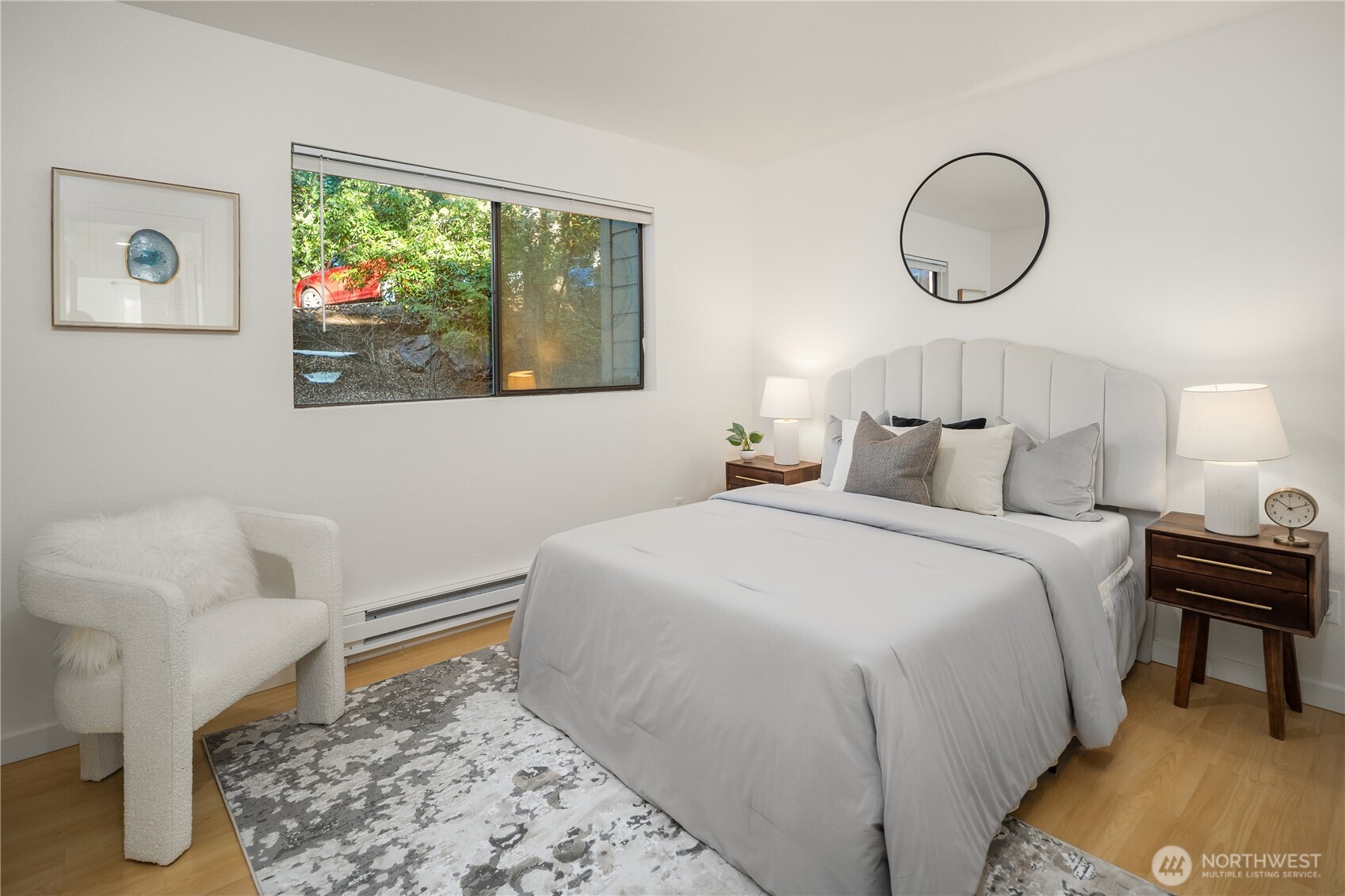 12517 NE 23rd Place #B4, Bellevue, WA 98005