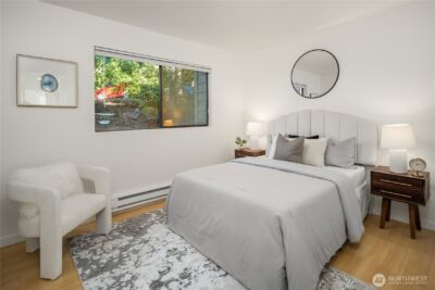 12517 NE 23rd Place #B4, Bellevue, WA 98005 - Photo 16