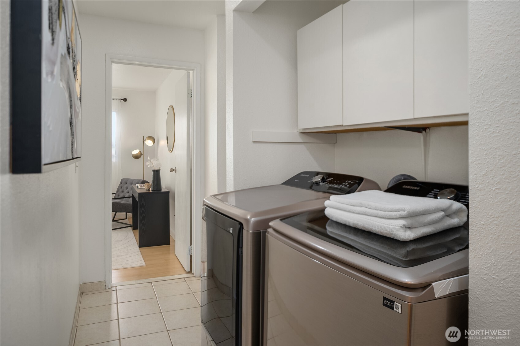 12517 NE 23rd Place #B4, Bellevue, WA 98005