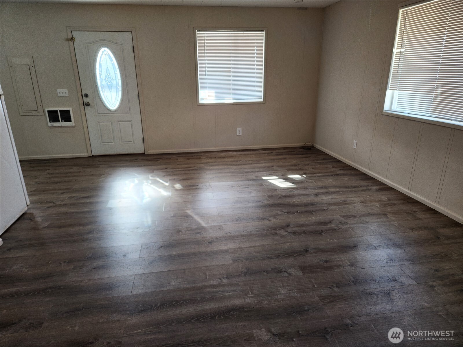 19 1st Street E, Tonasket, WA 98855