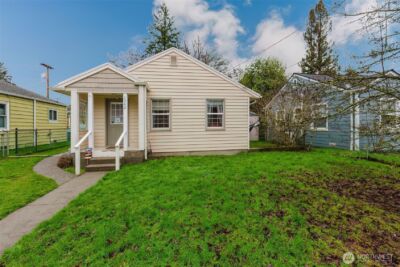 1342 N Montgomery Avenue , Bremerton, WA 98312 - Photo 3