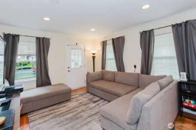 1342 N Montgomery Avenue , Bremerton, WA 98312 - Photo 5
