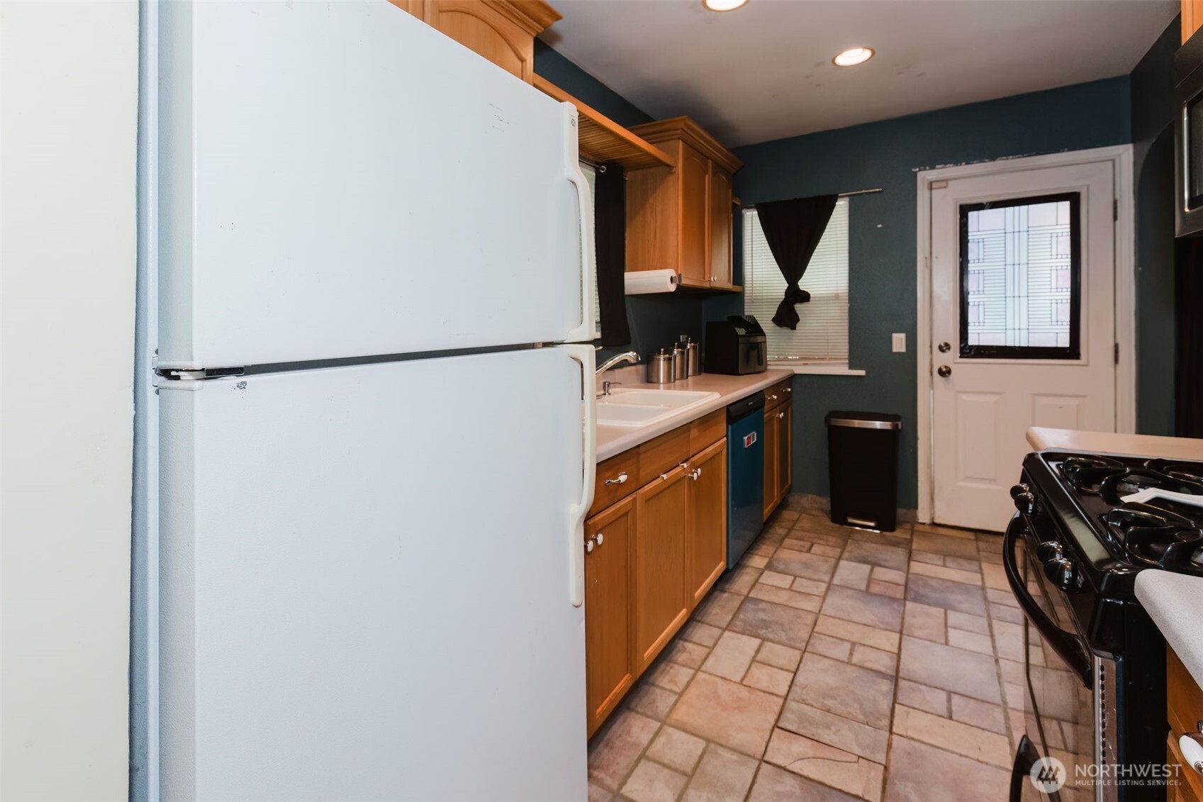 1342 N Montgomery Avenue , Bremerton, WA 98312