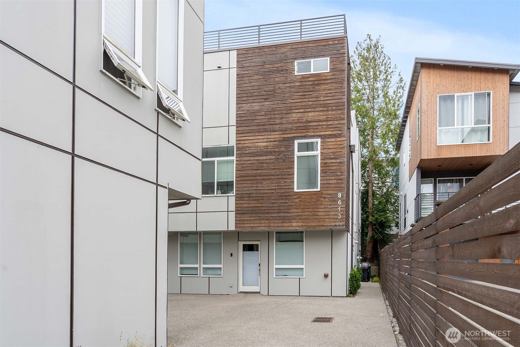 8613 23rd Avenue NE #B, Seattle, WA 98115