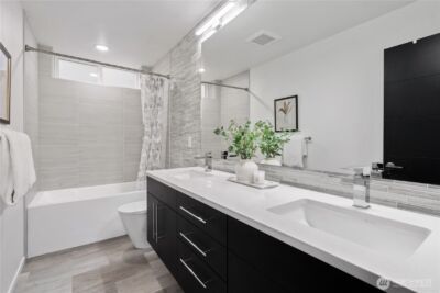 8613 23rd Avenue NE #B, Seattle, WA 98115 - Photo 23