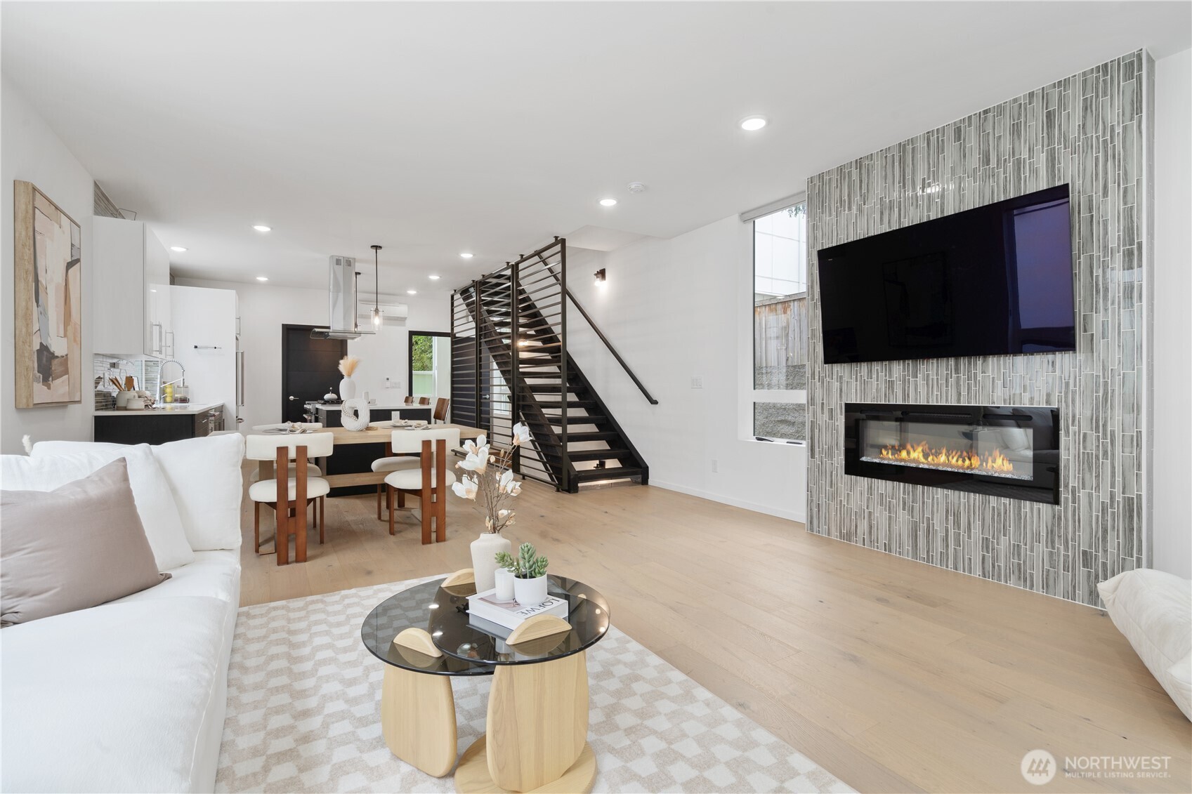 8613 23rd Avenue NE #B, Seattle, WA 98115